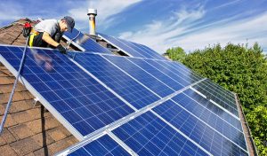 Service d'installation de photovoltaïque et tuiles photovoltaïques à Alsting